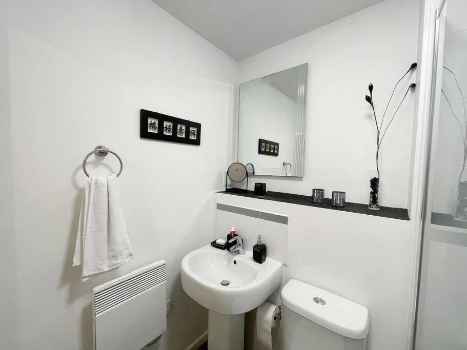 Cityfront Modern Apt Near City Centre/Etihad, Free Parking Manchester Kültér fotó