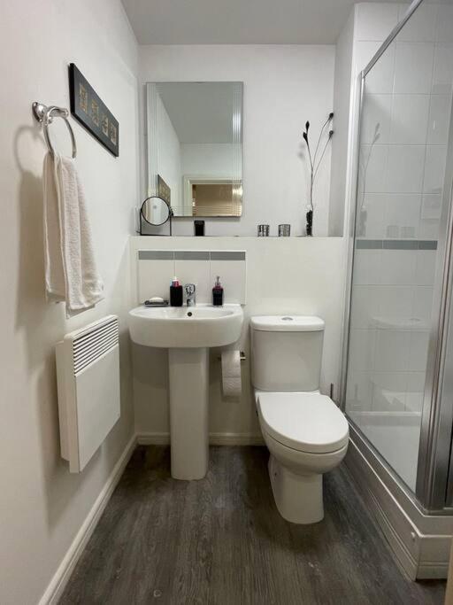 Cityfront Modern Apt Near City Centre/Etihad, Free Parking Manchester Kültér fotó