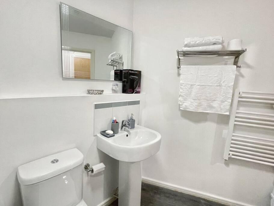 Cityfront Modern Apt Near City Centre/Etihad, Free Parking Manchester Kültér fotó